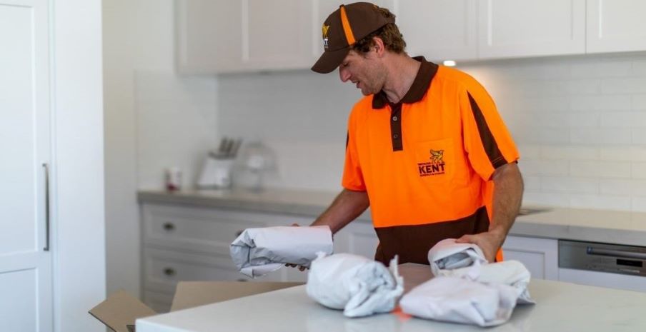 How to Pack Dishes for Storage - Best Way to Pack Dishes 1 How to pack dishes for storage – The best way to pack dishes image