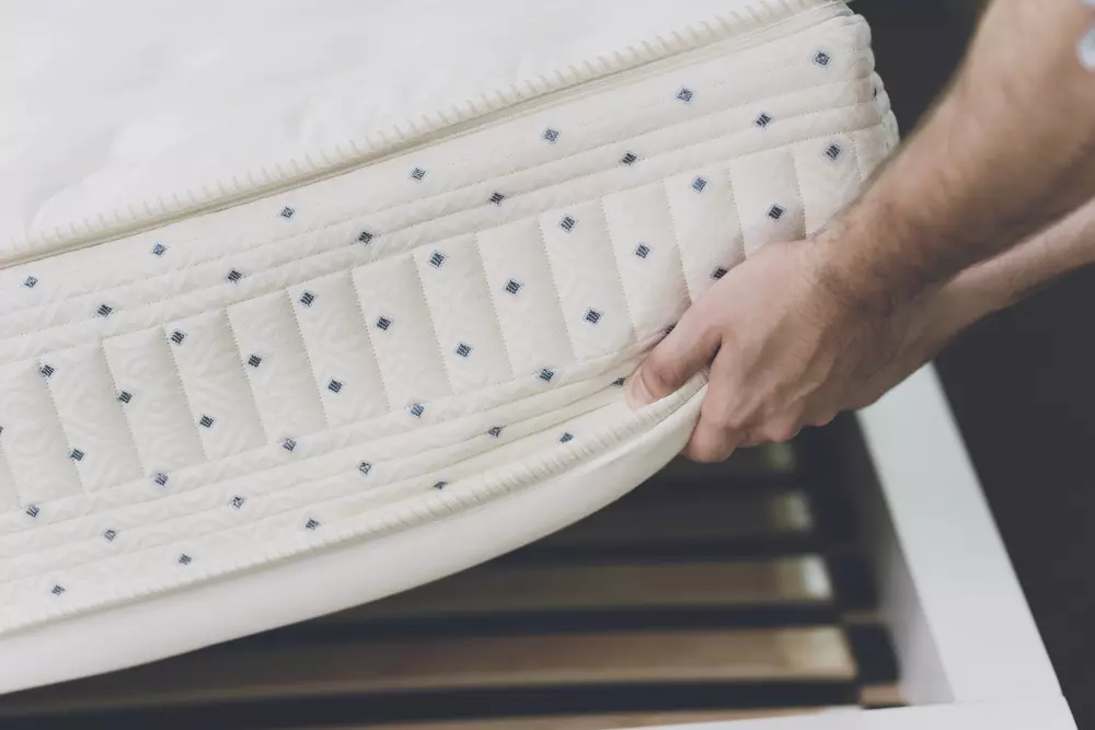 How to Move a Mattress - Moving a Mattress - Kent