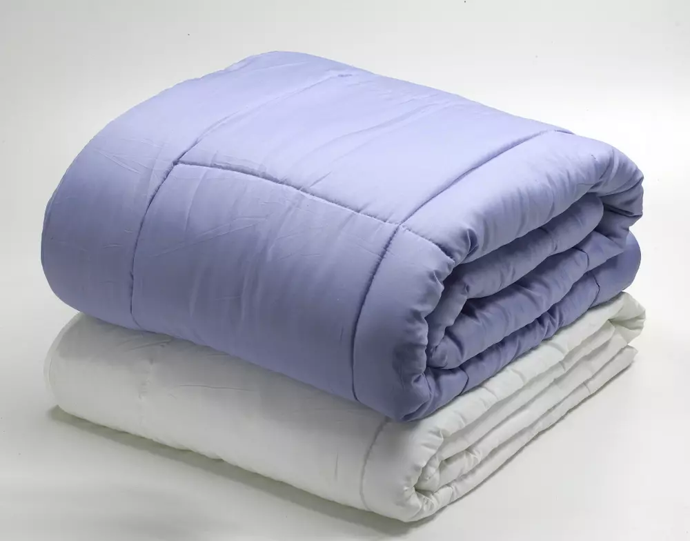 How To Pack Bedding