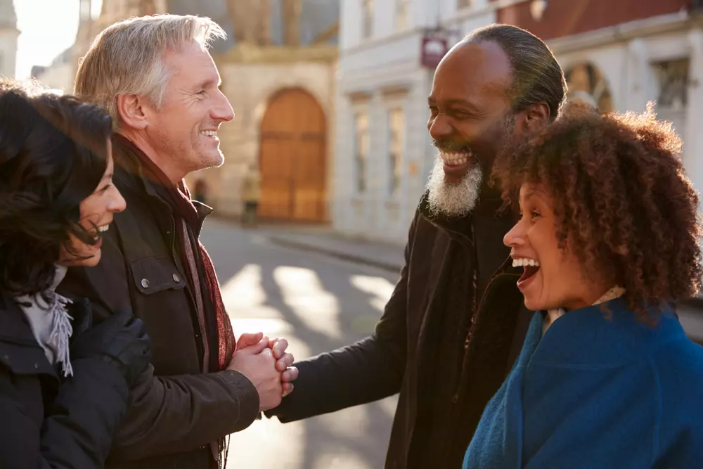 New to the Neighbourhood Etiquette - How to Meet Your Neighbours 2 Meeting Neighbours